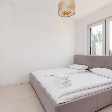 Apartment Brzezno Deluxe By Bookinghost Gdansk